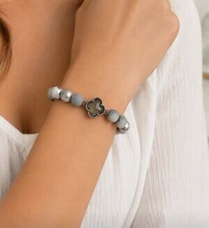 Pomina Gray Stretch Beaded Clover Bracelet New